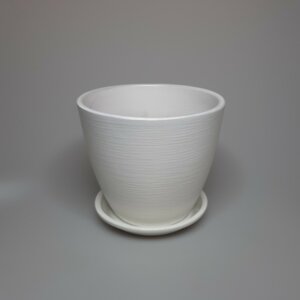 Горшок цветочный Перламутр бутон белый 250 Родники  Родники